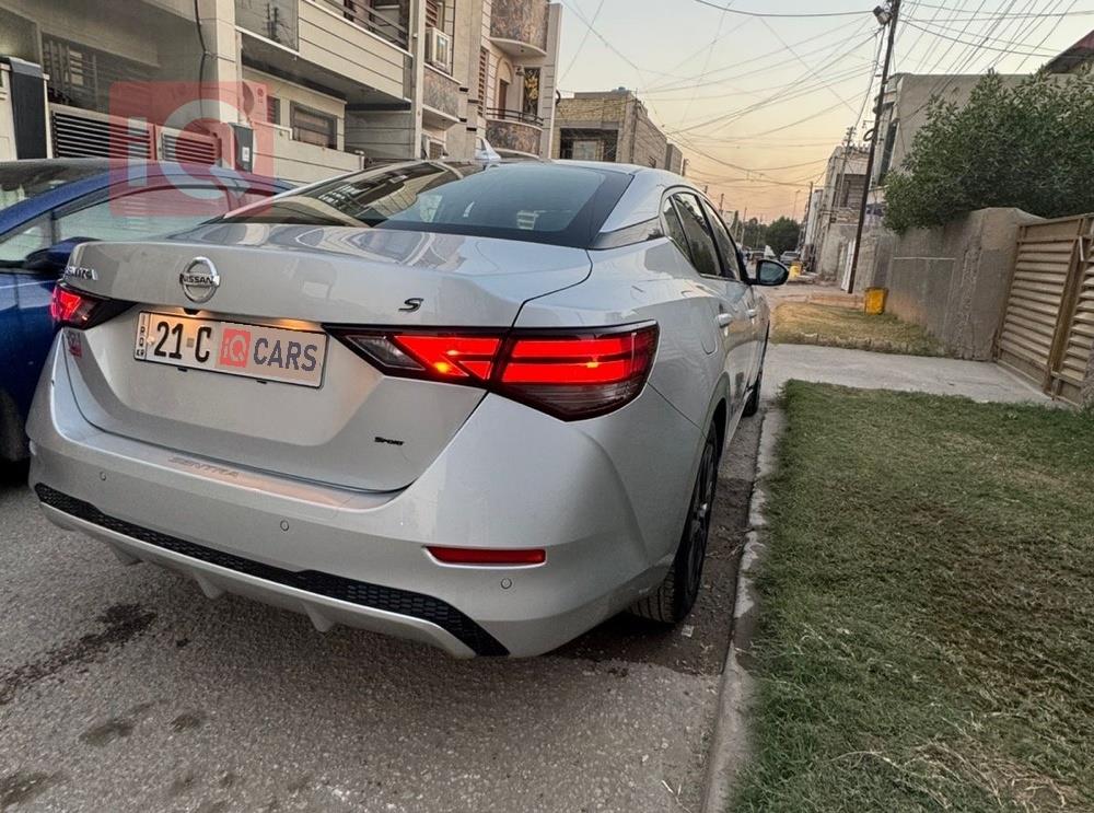 نيسان سنترا